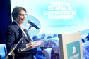 A ministra da Agricultura, Pecuária e Abastecimento, Tereza Cristina, assinou nesta sexta-feira (06), durante evento com a presença do governador Carlos Massa Ratinho Junior, instrução normativa que reforça o reconhecimento do Paraná como área livre da peste suína clássica (PSC). O documento desmembra o Estado de um grupo que era formado por 14 unidades federativas.