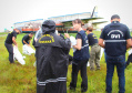 A Polícia Científica do Paraná realizou quinta-feira (5), no Aeroporto Internacional Afonso Pena, em São José dos Pinhais, um simulado para avaliação das práticas abordadas no curso de Perícia em Local de Desastres em Massa - Identificação de Vítimas de Desastres (DVI). A aula em campo contou com o apoio da Infraero e do grupo Tigre da Polícia Civil. O curso foi encerrado na manhã desta sexta-feira (06).Foto:SESP