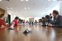 O governador Carlos Massa Ratinho Junior conheceu nesta segunda-feira (09) o projeto de construção do Aeroporto Regional do Sudoeste. Prefeitos, empresários e representantes da região apresentaram, em reunião no Palácio Iguaçu, detalhes do terminal que seria erguido em Renascença.Foto:Jaelson Lucas / AEN
