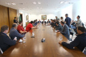 O governador Carlos Massa Ratinho Junior conheceu nesta segunda-feira (09) o projeto de construção do Aeroporto Regional do Sudoeste. Prefeitos, empresários e representantes da região apresentaram, em reunião no Palácio Iguaçu, detalhes do terminal que seria erguido em Renascença.Foto:Jaelson Lucas / AEN