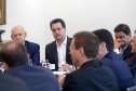 O governador Carlos Massa Ratinho Junior conheceu nesta segunda-feira (09) o projeto de construção do Aeroporto Regional do Sudoeste. Prefeitos, empresários e representantes da região apresentaram, em reunião no Palácio Iguaçu, detalhes do terminal que seria erguido em Renascença.Foto:Jaelson Lucas / AEN