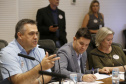 O Paraná prepara para a próxima semana o lançamento de uma força-tarefa de combate à dengue em todo o Estado. As ações foram definidas nesta quinta-feira (12) em reunião no Palácio Iguaçu entre o chefe da Casa Civil, Guto Silva, e os demais integrantes do secretariado, autarquias e empresas públicas estaduais. Está previsto a criação de um grupo permanente contra a proliferação da doença..Foto Gilson Abreu/AEN