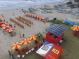 Os 35 formandos do Curso de Guarda-Vidas turma 2019/2020 festejaram nesta quinta-feira (06/02), em Matinhos (PR), a conclusão de um dos cursos mais desejados do Corpo de Bombeiros. Na cerimônia eles receberam o apito e a camisa do uniforme de guarda-vidas, itens que comprovam a aptidão dos bombeiros militares para atuar em resgates em meio líquido. - Curitiba, 06/02/2020  - Foto: Divulgação SESP