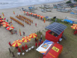 Os 35 formandos do Curso de Guarda-Vidas turma 2019/2020 festejaram nesta quinta-feira (06/02), em Matinhos (PR), a conclusão de um dos cursos mais desejados do Corpo de Bombeiros. Na cerimônia eles receberam o apito e a camisa do uniforme de guarda-vidas, itens que comprovam a aptidão dos bombeiros militares para atuar em resgates em meio líquido. - Curitiba, 06/02/2020  - Foto: Divulgação SESP