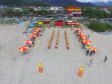 Os 35 formandos do Curso de Guarda-Vidas turma 2019/2020 festejaram nesta quinta-feira (06/02), em Matinhos (PR), a conclusão de um dos cursos mais desejados do Corpo de Bombeiros. Na cerimônia eles receberam o apito e a camisa do uniforme de guarda-vidas, itens que comprovam a aptidão dos bombeiros militares para atuar em resgates em meio líquido. - Curitiba, 06/02/2020  - Foto: Divulgação SESP