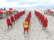 Os 35 formandos do Curso de Guarda-Vidas turma 2019/2020 festejaram nesta quinta-feira (06/02), em Matinhos (PR), a conclusão de um dos cursos mais desejados do Corpo de Bombeiros. Na cerimônia eles receberam o apito e a camisa do uniforme de guarda-vidas, itens que comprovam a aptidão dos bombeiros militares para atuar em resgates em meio líquido. - Curitiba, 06/02/2020  - Foto: Divulgação SESP