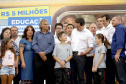 Cerca de 1.100 estudantes do Ensino Fundamental e Ensino Médio, de Sarandi, Noroeste do Paraná, são beneficiados com a nova estrutura da Escola Estadual Vereador Luiz Zanchim, inaugurada nesta sexta-feira (14), pelo governador Carlos Massa Ratinho Junior.  -  Sarandi, 14/02/2020  -  Foto: Jaelson Lucas/AEN
