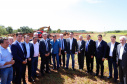 O governador Carlos Massa Ratinho Junior participa junto com o ministro da Infraestrutura, Tarcísio Freitas; com o diretor-geral brasileiro da Itaipu Binacional, Joaquim Silva e Luna; e o presidente da Infraero, Hélio Paes de Barros Júnior, da solenidade autorização o início das obras de ampliação da pista de pouso do Aeroporto Internacional de Foz do Iguaçu. - Foz do Iguaçu, 28/02/2020 - Foto: Rodrigo Félix Leal/AEN