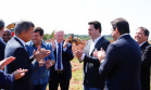 O governador Carlos Massa Ratinho Junior participa junto com o ministro da Infraestrutura, Tarcísio Freitas; com o diretor-geral brasileiro da Itaipu Binacional, Joaquim Silva e Luna; e o presidente da Infraero, Hélio Paes de Barros Júnior, da solenidade autorização o início das obras de ampliação da pista de pouso do Aeroporto Internacional de Foz do Iguaçu. - Foz do Iguaçu, 28/02/2020 - Foto: Rodrigo Félix Leal/AEN