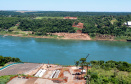 O governador Carlos Massa Ratinho Junior, junto com o ministro da Infraestrutura, Tarcísio Freitas, e o diretor-geral brasileiro da Itaipu Binacional, Joaquim Silva e Luna, vistoria nesta sexta-feira (28) as obras de construção da Ponte da Integração Brasil e Paraguai, em Foz do Iguaçu. O Governo do Paraná é o gestor da obra, que é financiada pela hidrelétrica binacional. - Curitiba, 28/02/2020 - Foto: Rodrigo Félix Leal/AEN