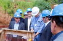 O governador Carlos Massa Ratinho Junior, junto com o ministro da Infraestrutura, Tarcísio Freitas, e o diretor-geral brasileiro da Itaipu Binacional, Joaquim Silva e Luna, vistoria nesta sexta-feira (28) as obras de construção da Ponte da Integração Brasil e Paraguai, em Foz do Iguaçu. O Governo do Paraná é o gestor da obra, que é financiada pela hidrelétrica binacional. - Curitiba, 28/02/2020 - Foto: Rodrigo Félix Leal/AEN