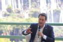 Compromisso com o desenvolvimento sustentável, reformas estruturantes, proteção das fronteiras e um pedido para que o governo federal dê suporte aos estados para um possível enfrentamento ao coronavírus estão entre os principais pontos da Carta de Foz do Iguaçu. O documento final do encontro do Consórcio de Integração Sul e Sudeste (Cosud) foi apresentado neste sábado (29) pelos governadores das duas regiões, durante uma coletiva de imprensa no Parque Nacional do Iguaçu.
