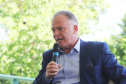 Compromisso com o desenvolvimento sustentável, reformas estruturantes, proteção das fronteiras e um pedido para que o governo federal dê suporte aos estados para um possível enfrentamento ao coronavírus estão entre os principais pontos da Carta de Foz do Iguaçu. O documento final do encontro do Consórcio de Integração Sul e Sudeste (Cosud) foi apresentado neste sábado (29) pelos governadores das duas regiões, durante uma coletiva de imprensa no Parque Nacional do Iguaçu.