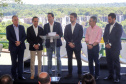 Compromisso com o desenvolvimento sustentável, reformas estruturantes, proteção das fronteiras e um pedido para que o governo federal dê suporte aos estados para um possível enfrentamento ao coronavírus estão entre os principais pontos da Carta de Foz do Iguaçu. O documento final do encontro do Consórcio de Integração Sul e Sudeste (Cosud) foi apresentado neste sábado (29) pelos governadores das duas regiões, durante uma coletiva de imprensa no Parque Nacional do Iguaçu.