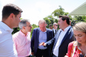 Compromisso com o desenvolvimento sustentável, reformas estruturantes, proteção das fronteiras e um pedido para que o governo federal dê suporte aos estados para um possível enfrentamento ao coronavírus estão entre os principais pontos da Carta de Foz do Iguaçu. O documento final do encontro do Consórcio de Integração Sul e Sudeste (Cosud) foi apresentado neste sábado (29) pelos governadores das duas regiões, durante uma coletiva de imprensa no Parque Nacional do Iguaçu.