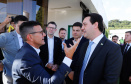 O Grupo Heineken confirmou novos investimentos no Paraná. Em cerimônia com o governador Carlos Massa Ratinho Junior, nesta quarta-feira (11), na unidade da indústria, em Ponta Grossa, a cervejaria anunciou que vai destinar R$ 865 milhões até 2021 para a ampliação da produção da planta, concentrada em rótulos como Heineken e Amstel. Serão 600 novos empregos entre diretos e indiretos.