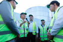 O Grupo Heineken confirmou novos investimentos no Paraná. Em cerimônia com o governador Carlos Massa Ratinho Junior, nesta quarta-feira (11), na unidade da indústria, em Ponta Grossa, a cervejaria anunciou que vai destinar R$ 865 milhões até 2021 para a ampliação da produção da planta, concentrada em rótulos como Heineken e Amstel. Serão 600 novos empregos entre diretos e indiretos.