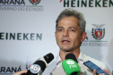 O Grupo Heineken confirmou novos investimentos no Paraná. Em cerimônia com o governador Carlos Massa Ratinho Junior, nesta quarta-feira (11), na sede da indústria, em Ponta Grossa, a cervejaria anunciou que vai destinar R$ 865 milhões até 2021 para a ampliação da produção da planta, concentrada em rótulos como Heineken e Amstel. Serão 600 novos empregos entre diretos e indiretos. O empreendimento tem o apoio do Governo do Estado por meio do Programa Paraná Competitivo.