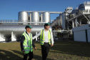 O Grupo Heineken confirmou novos investimentos no Paraná. Em cerimônia com o governador Carlos Massa Ratinho Junior, nesta quarta-feira (11), na sede da indústria, em Ponta Grossa, a cervejaria anunciou que vai destinar R$ 865 milhões até 2021 para a ampliação da produção da planta, concentrada em rótulos como Heineken e Amstel. Serão 600 novos empregos entre diretos e indiretos. O empreendimento tem o apoio do Governo do Estado por meio do Programa Paraná Competitivo.
