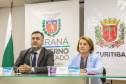 O secretário de Estado da Saúde, Beto Preto, e a secretária municipal de Saúde de Curitiba, Márcia Huçulak, apresentam em entrevista coletiva os números e informações sobre os casos em investigação do coronavírus (Covid-19), nesta quinta-feira (12) na Secretaria de Estado da Saúde.  12/03/2020  -  Foto: Geraldo Bubniak/AEN