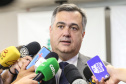 O secretário de Estado da Saúde, Beto Preto, e a secretária municipal de Saúde de Curitiba, Márcia Huçulak, apresentam em entrevista coletiva os números e informações sobre os casos em investigação do coronavírus (Covid-19), nesta quinta-feira (12) na Secretaria de Estado da Saúde.  12/03/2020  -  Foto: Geraldo Bubniak/AEN