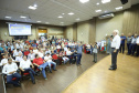 O vice-governador Darci Piana assinou nesta sexta-feira (13), em Francisco Beltrão, decreto que regulamenta a lei 17.773/2013 que instituiu o Sistema Unificado Estadual de Sanidade Agroindustrial Familiar, Artesanal e de Pequeno Porte do Paraná (Susaf-PR).