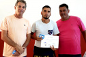 Vinte e sete moradores da Ponta da Pita, em Antonina, receberam nesta semana o certificado do curso de Internet Básica da Portos do Paraná. As aulas fazem parte do Programa de Educação Ambiental, promovido pela empresa pública junto às comunidades da área de abrangência portuária, como medida vinculada às obras de dragagem de manutenção dos portos de Paranaguá e Antonina. Foto: Pierpaolo Nota/Portos do Paraná