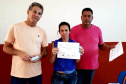 Vinte e sete moradores da Ponta da Pita, em Antonina, receberam nesta semana o certificado do curso de Internet Básica da Portos do Paraná. As aulas fazem parte do Programa de Educação Ambiental, promovido pela empresa pública junto às comunidades da área de abrangência portuária, como medida vinculada às obras de dragagem de manutenção dos portos de Paranaguá e Antonina. Foto: Pierpaolo Nota/Portos do Paraná