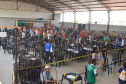 A Associação dos Pequenos Produtores e Moradores do Bairro Salto Fogueira, em Borrazópolis, na região Central do Paraná, ganhou neste domingo (15) um Centro de Turismo Rural com refeitório, cozinha industrial e agroindústria de panificados. O empreendimento foi possível graças ao repasse de R$ 420 mil pela Secretaria de Estado da Agricultura e do Abastecimento, dentro do Programa Pró-Rural. Foto:SEAB