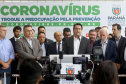 O Governo do Paraná apresentou nesta segunda-feira (16) as principais medidas adotadas para o enfrentamento da epidemia do coronavírus no Estado. Contidas em decreto assinado pelo governador Carlos Massa Ratinho Junior, as medidas reduzem as possibilidades de contato entre as pessoas para conter a propagação do vírus, determinam ações específicas no âmbito da saúde, ampliam a proteção a servidores incluídos em grupos de risco e fortalecem ações nas fronteiras e divisas.