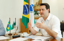 O Governo do Estado está alinhando com as emissoras e meios de comunicação do Paraná a divulgação das notícias sobre o novo coronavírus. O governador Carlos Massa Ratinho Junior recebeu nesta sexta-feira (20) chefes de reportagem e proprietários de veículos para alinhar as informações e destacar a colaboração da imprensa no papel de manter a população bem informada sobre a evolução e as medidas de contenção do Covid-19.