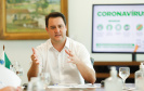 O Governo do Estado está alinhando com as emissoras e meios de comunicação do Paraná a divulgação das notícias sobre o novo coronavírus. O governador Carlos Massa Ratinho Junior recebeu nesta sexta-feira (20) chefes de reportagem e proprietários de veículos para alinhar as informações e destacar a colaboração da imprensa no papel de manter a população bem informada sobre a evolução e as medidas de contenção do Covid-19.