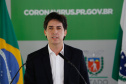 O governador Carlos Massa Ratinho Junior anunciou nesta terça-feira (24) um pacote social de R$ 400 milhões para ajudar famílias paranaenses mais vulneráveis a enfrentarem a pandemia do novo coronavírus. Foto: Gilson Abreu/AEN