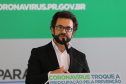 O Governador Carlos Massa Ratinho Junior em pronunciamento nesta sexta-feira (27/03),  para anunciar medidas econômicas que o Governo do Estado adota para estimular a atividade produtiva e reduzir os impactos causados pela pandemia do novo coronavírus na economia. Na foto, o diretor-presidente da Fomento Paraná, Heraldo Neves.  Curitiba, 27/03/2020 - Foto: Geraldo Bubniak/AEN