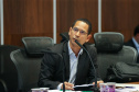 O Governador Carlos Massa Ratinho Junior em reunião por videoconferência neste sábado (28/03),   com prefeitos e secretarios de Estado para alinhamento das ações no combate a pandemia do novo coronavírus. Na foto, o coronel Rômulo Marinho Soares, secretário de Segurança Pública e Administração Penitenciária.  Curitiba, 28/03/2020 - Foto: Geraldo Bubniak/AEN
