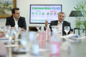 O governador Carlos Massa Ratinho Junior se reuniu nesta sexta-feira (03), no Palácio Iguaçu, com um grupo de infectologistas de alguns dos principais hospitais de referência de Curitiba. O encontro serviu para analisar o momento atual de enfrentamento ao coronavírus no Paraná e alinhar estratégias para as próximas semanas.