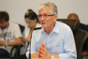 O Governador Carlos Massa Ratinho Junior em videoconferencia nesta terça-feira (07/04),  em reunião com Deputados Estaduais no Palácio Iguaçu. Na foto, o Secretário de Estado da Agricultura, Norberto Ortigara.   Curitiba, 07/04/2020 - Foto: Geraldo Bubniak/AEN