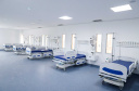 O Hospital Regional de Telêmaco Borba, nos Campos Gerais, vai entrar em funcionamento após uma espera de mais de dez anos. Para isso, o governador Carlos Massa Ratinho Junior assinou nesta terça-feira (14) um convênio com a Klabin e a prefeitura do município, permitindo que o complexo médico possa operar em até 45 dias.
