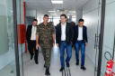 O governador Carlos Massa Ratinho Junior esteve nesta quinta-feira (16) na 5ª Divisão do Exército Brasileiro, em Curitiba. Ele foi recebido pelo comandante da 5ª Divisão, general Carlos José Russo Assumpção Penteado, e pelo comandante da 5ª Região Militar, general Claudio Senko Penkal. A unidade é responsável por Paraná e Santa Catarina.