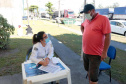 Caminhoneiros recebem vacina contra a gripe no Porto de Paranaguá. Foto: Claudio Neves