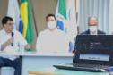 O Hospital Universitário do Oeste do Paraná, em Cascavel, ganha reforço para o atendimento de pacientes com a Covid-19 na região. Passa de 10 para 30 o número de leitos de Unidade de Terapia Intensiva (UTI). Os leitos de enfermaria serão ampliados de 20 para 32. A medida foi confirmada pelo governador Carlos Massa Ratinho Junior, que esteve no HU do Oeste nesta sexta-feira (24) para acompanhar as ações de estruturação para enfrentamento ao novo coronavírus.