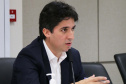 O suporte financeiro emergencial para a população e paras as empresas, o controle orçamentário público, com corte de despesas, e o reforço em investimentos que gerem emprego e renda foram alguns dos temas tratados na manhã desta quarta-feira (29) durante conversa entre o economista Paulo Rabello de Castro, o secretário do Planejamento de Estado e Projetos Estruturantes, Valdemar Bernardo Jorge, e o diretor de Operações do Banco Regional de Desenvolvimento do Extremo Sul (BRDE), Wilson Bley Lipski
