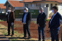 Cinquenta famílias de Nova Aurora, na região Oeste do Paraná, receberam nesta sexta-feira (8) as chaves de casas populares construídas em um trabalho integrado do Governo do Estado com o governo federal e a prefeitura. Foto: Cohapar