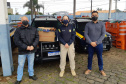 A cada dia, 100 pares de chinelos são produzidas por quatro presos implantados no projeto "Calçando a Vida", desenvolvido na Cadeia Pública de Castro. A unidade, que está sob jurisdição da 2ª Regional do Depen, que tem sede em Ponta Grossa, já produziu 960 itens (ou 480 pares) desde o início do funcionamento, na última quarta-feira (27). Foto: Depen
