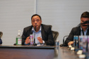 O governador Carlos Massa Ratinho Junior se reuniu nesta segunda-feira (18) por videoconferência com representantes do setor madeireiro do Paraná. Os empresários apresentaram as iniciativas adotadas desde o começo da pandemia para manutenção das atividades e dos empregos, seguindo as orientações do Governo do Estado, e uma pauta para retomada gradual dos investimentos.   Curitiba, 18/05/2020 - Foto: Geraldo Bubniak/AEN