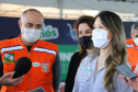 Entrega de cesta básica no drive-thru montado em Curitiba (Palácio Iguaçu). O projeto CESTA SOLIDÁRIA PARANÁ tem como objetivo principal mobilizar os funcionários do Estado do Paraná a participarem voluntariamente de uma ação de doação de cestas básicas. Curitiba - 18/05/2020 - Foto: Geraldo Bubniak/AEN