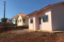 Casas populares são entregues a famílias de Quedas do Iguaçu. Foto: Cohapar