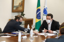 22/05/2020 - Governador Carlos Masa Ratinho Junior durante reunião com o presidente da Sanepar, Claudio Stabile. Foto: Gilson Abreu/AEN