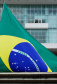 Ato de vandalismo na noite de segunda-feira exigiu a troca da bandeira, que foi instalada na tarde desta terça-feira (02), após remoção de pichações e conserto do mecanismo de hasteamento.
