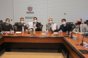 O Governador Carlos Massa Ratinho Junior em reuniao nesta quarta-feira (03/06),  com  Superintendente Geral do Hospital Erasto Gaertner, Adriano Lago, Secretário de Estado da Saude, Beto Preto e deputados no Palácio Iguaçu.  Curitiba, 03/06/2020 - Foto: Geraldo Bubniak/AEN